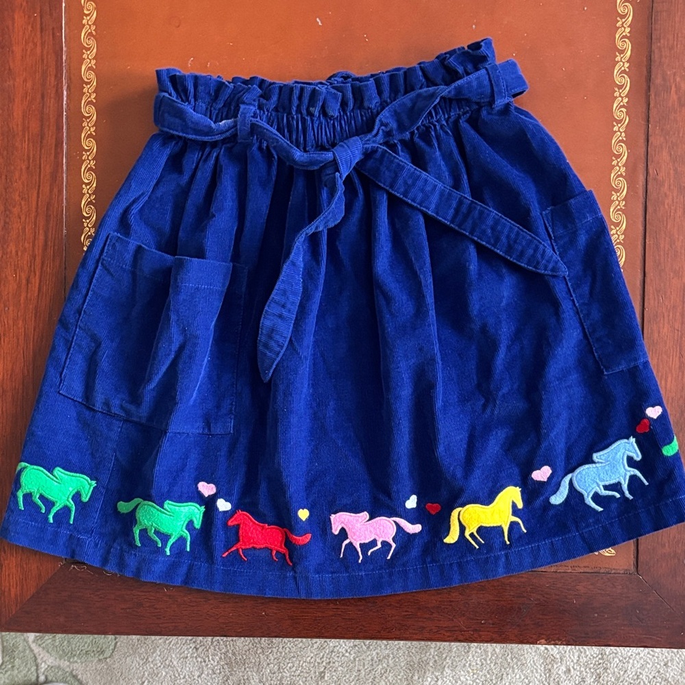 Hanna Andersson Navy Blue Corduroy Skirt with appliqué horses Elastic Waist